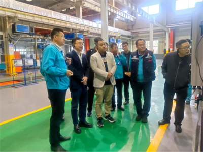 先導(dǎo)稀材科技集團侯振富聯(lián)席總裁一行到大連機床進行業(yè)務(wù)交流