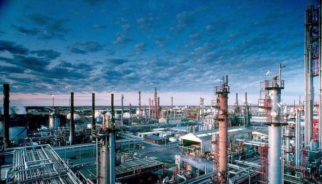 有些人認(rèn)為大連市一半的GDP靠大連石化在撐著?對此你怎么看?